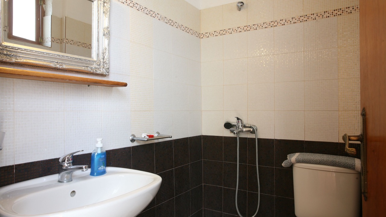 Photo of Bathroom in Ydrousa