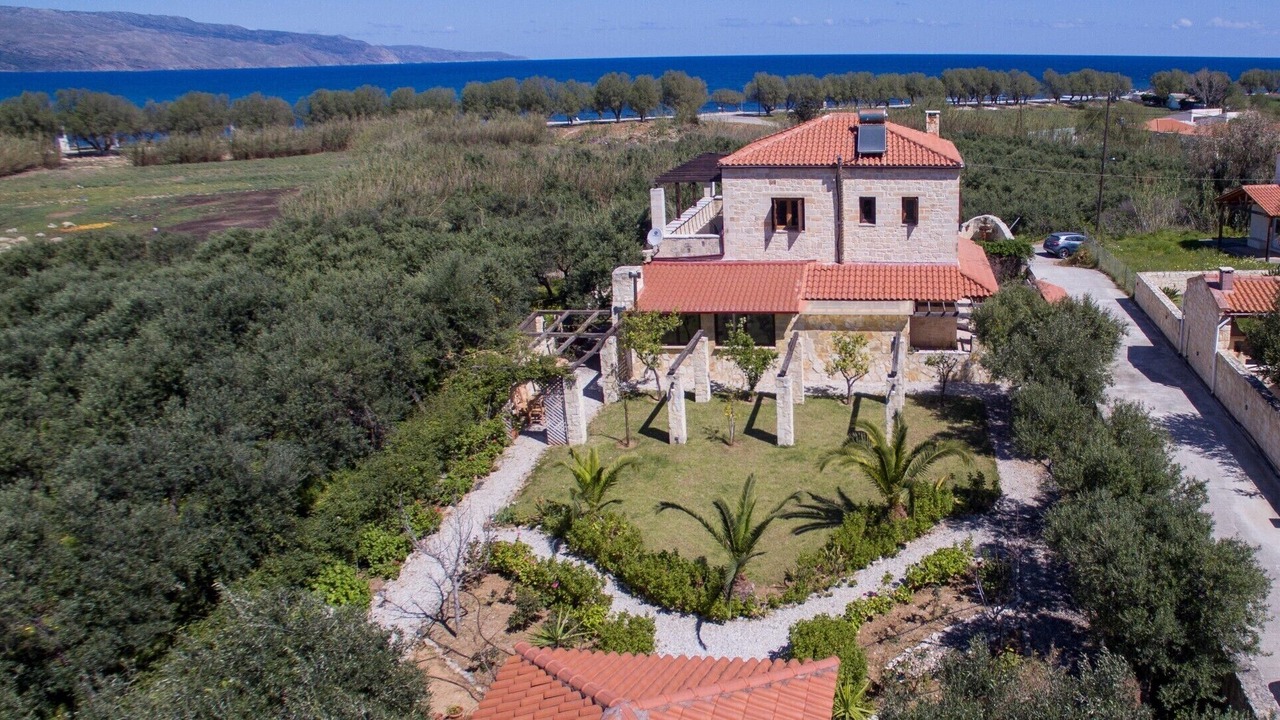Photo of Outdoor in Tavronitis