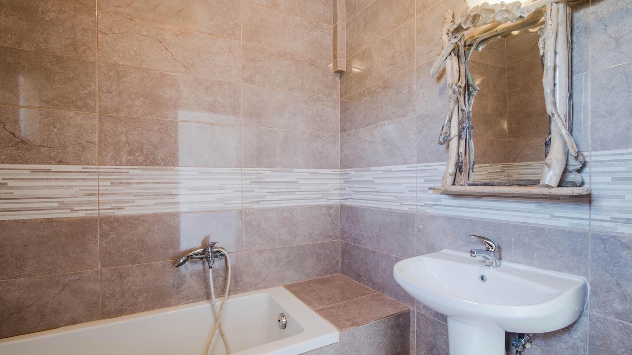 Photo of Bathroom in Arillas