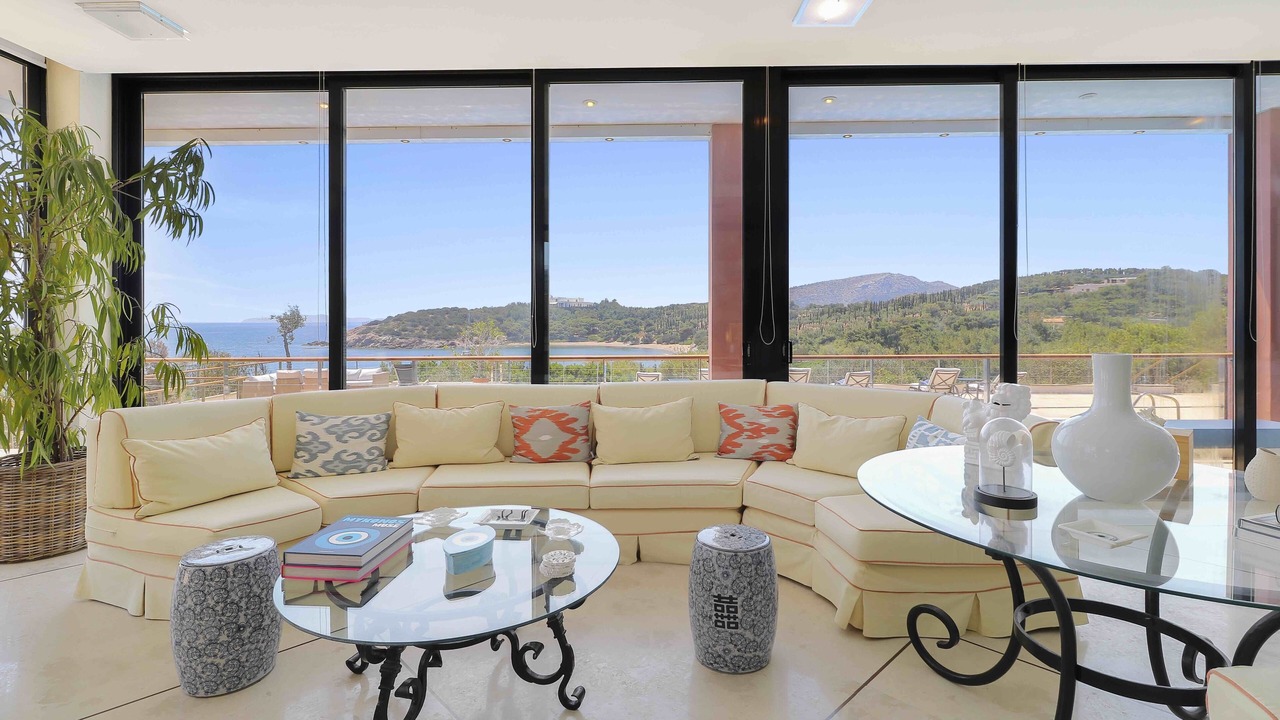 Photo of Livingroom in Legrena