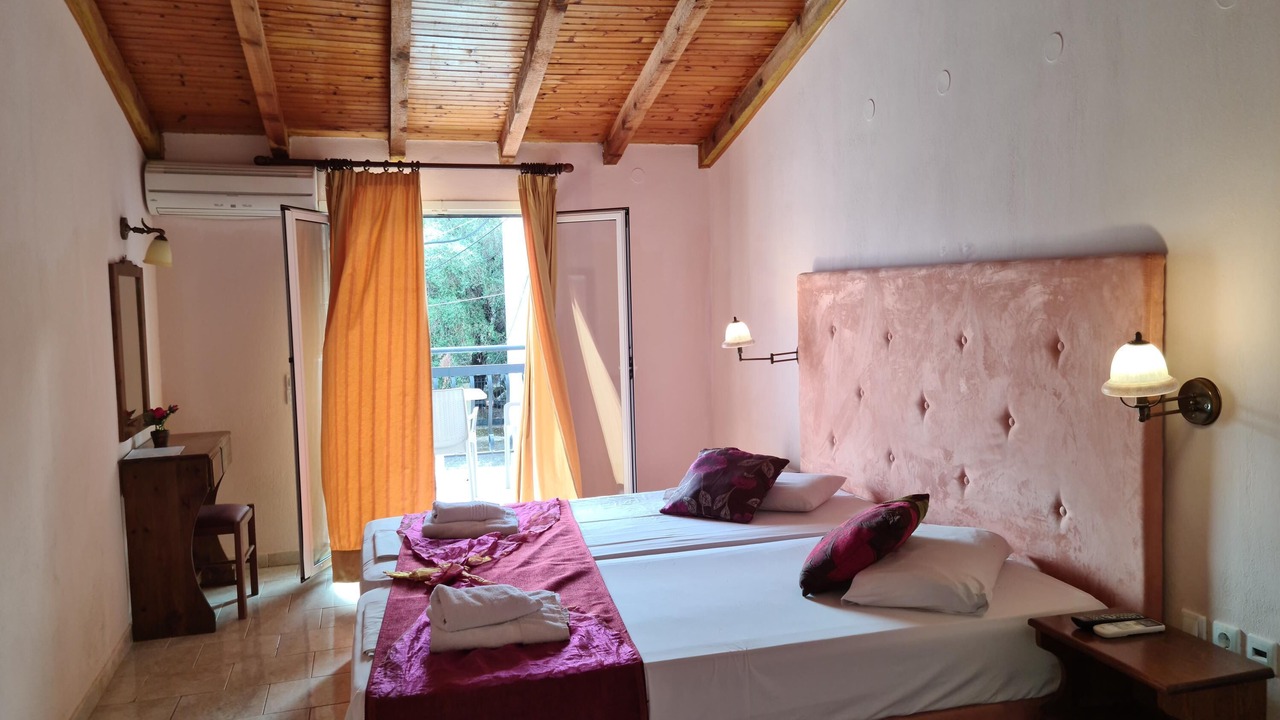 Photo of Bedroom in Benitses