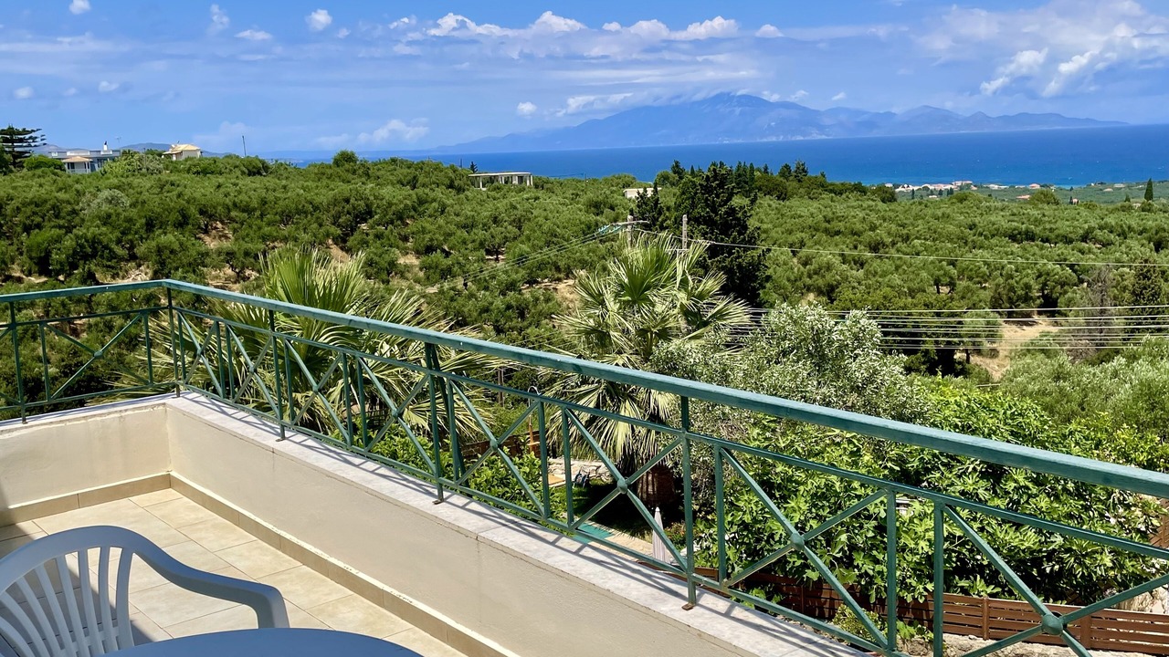 Photo of Patio Balcony in Tragaki