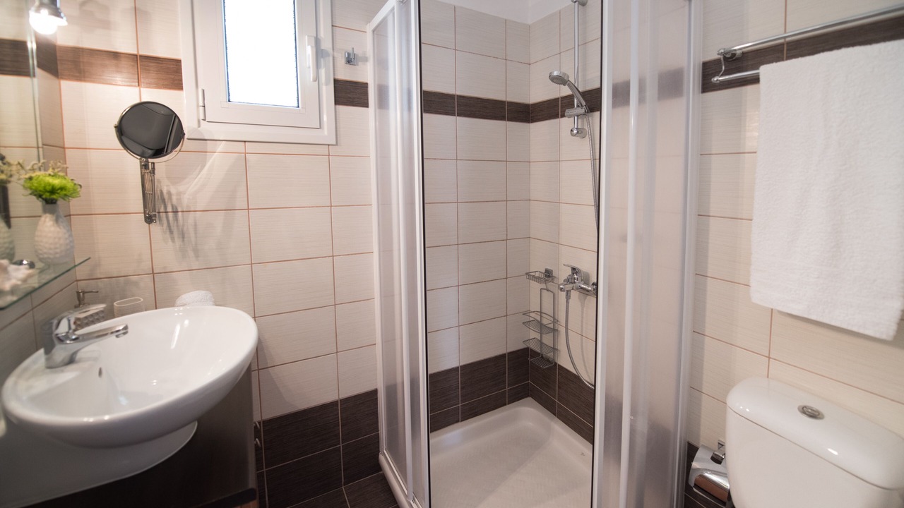 Photo of Bathroom in Perigiali