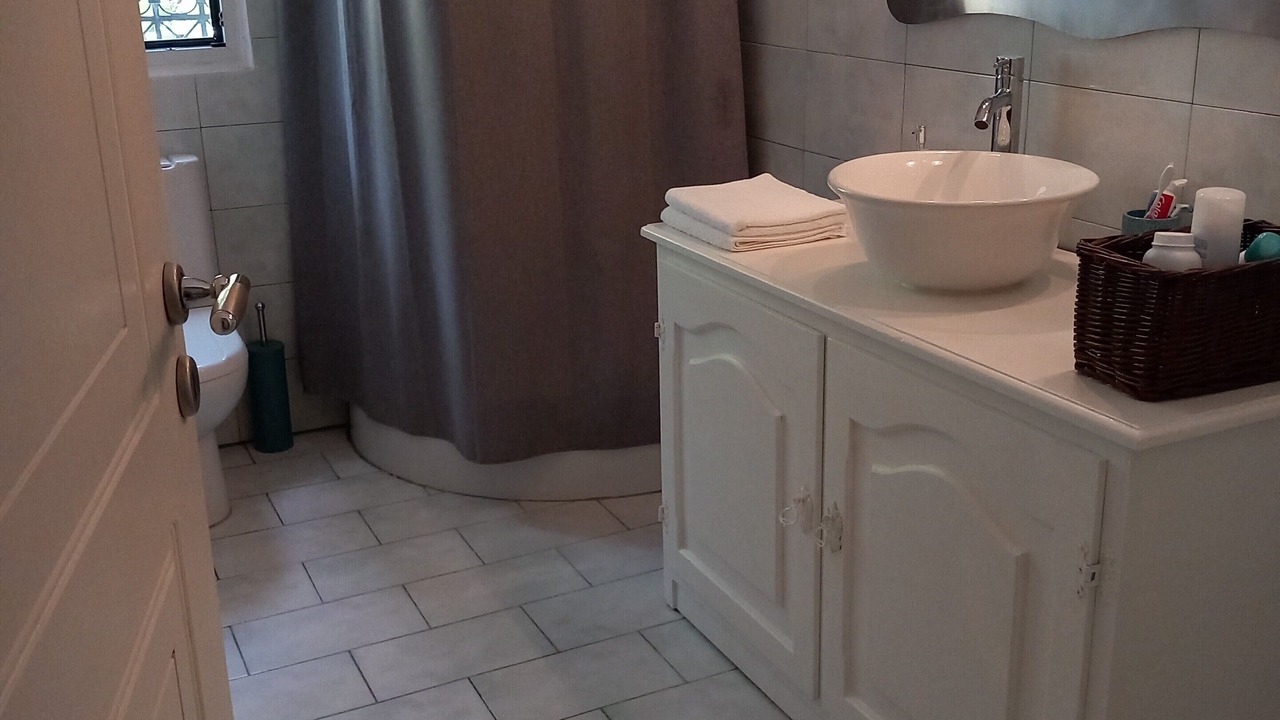 Photo of Bathroom in Agia Pelagia Chlomou