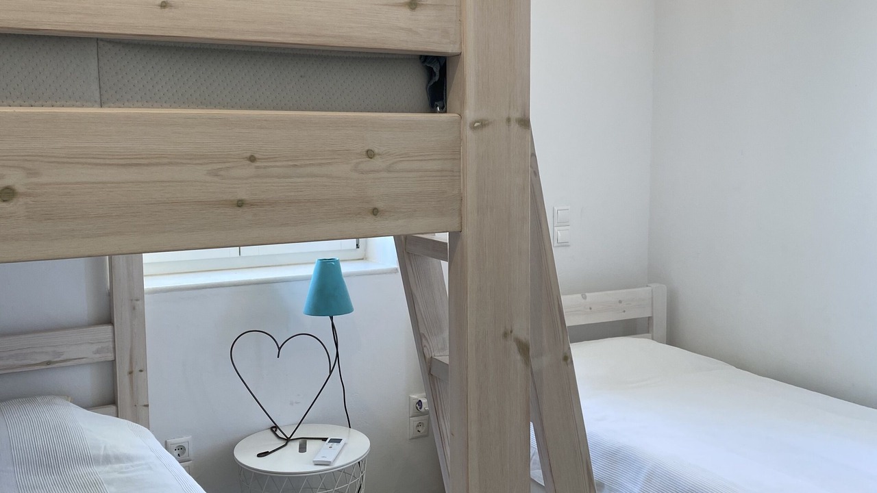 Photo of Bedroom in Drios