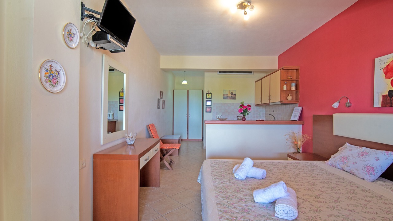 Photo of Bedroom in Messonghi