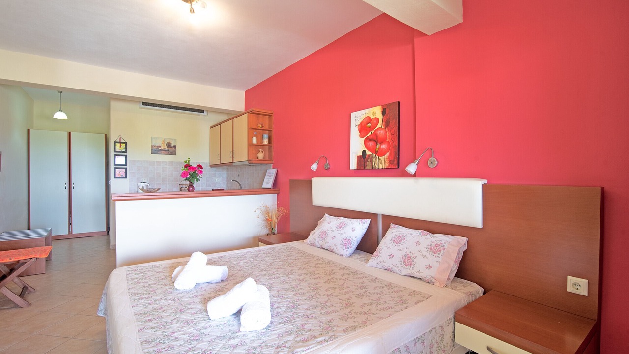 Photo of Bedroom in Messonghi