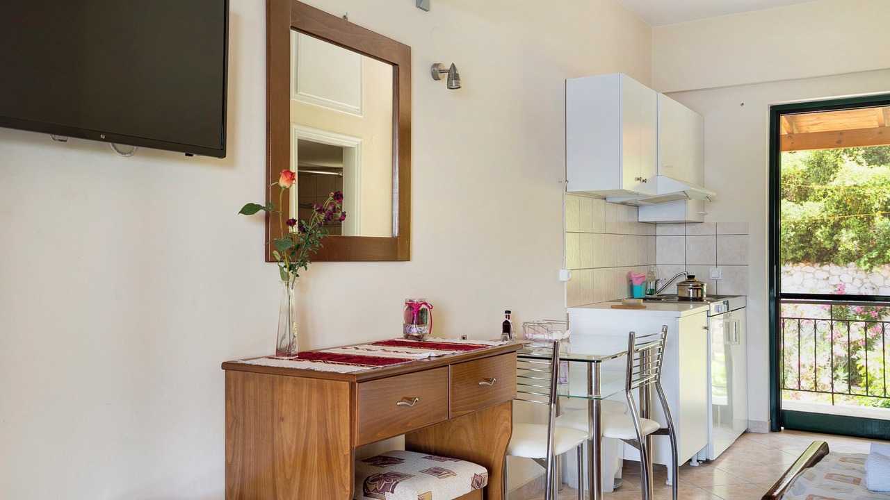 Photo of Kitchen in Mikros Gialos