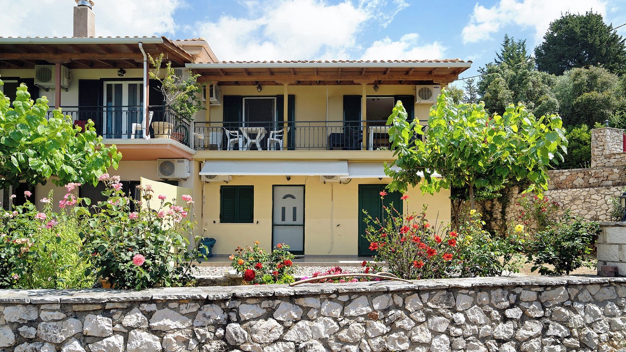 Photo of Outdoor in Mikros Gialos