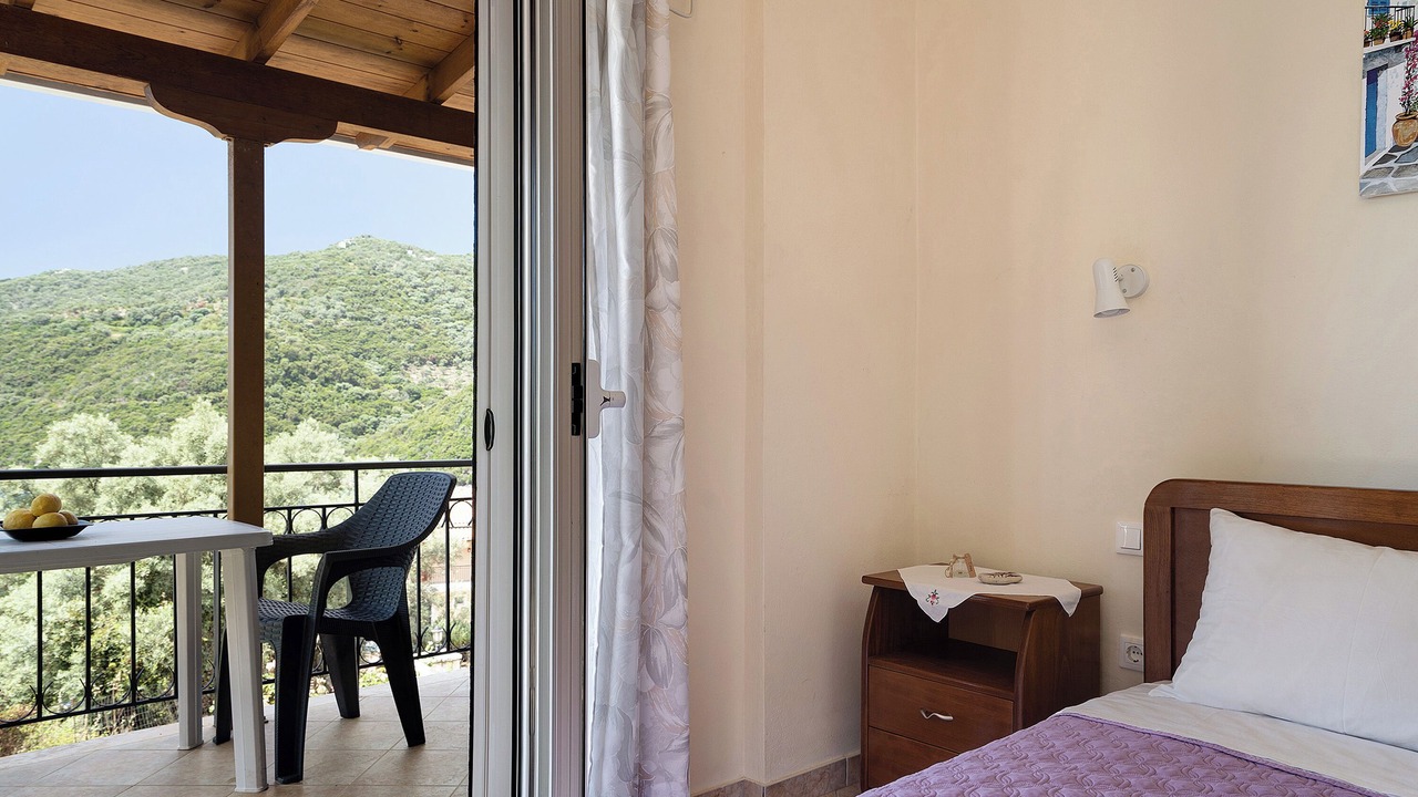 Photo of Bedroom in Mikros Gialos