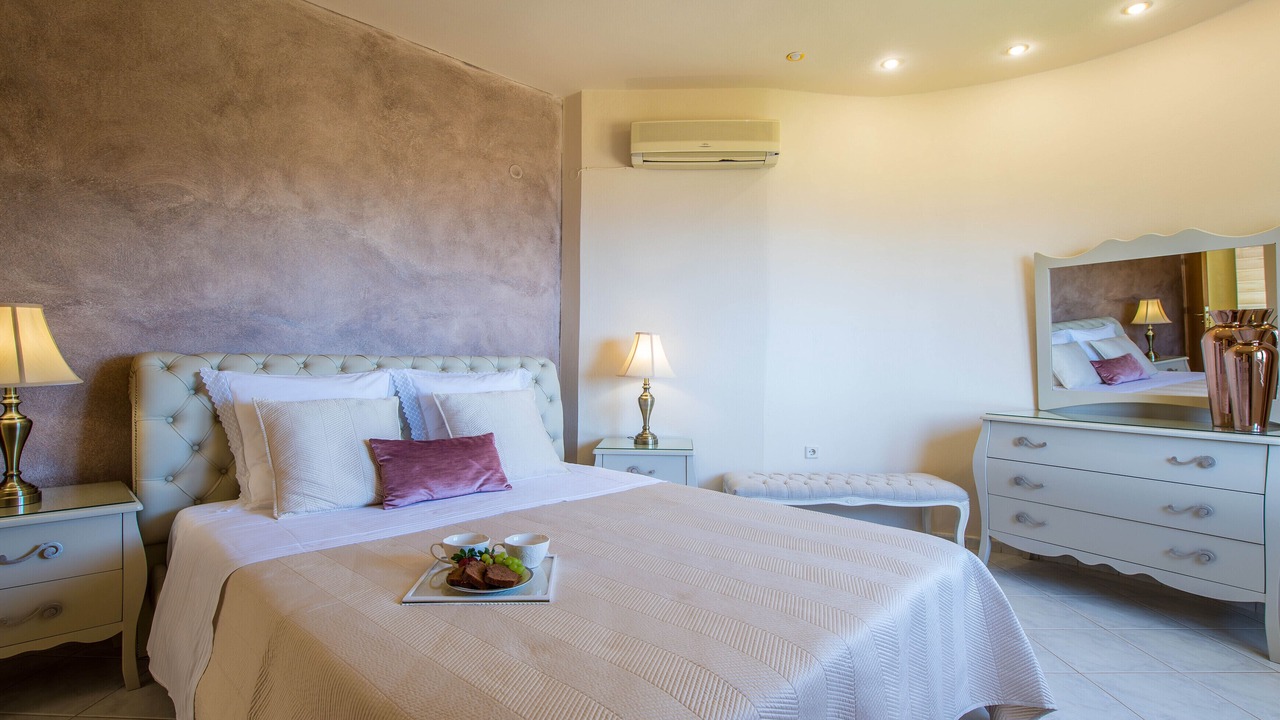 Photo of Bedroom in Linoperamata