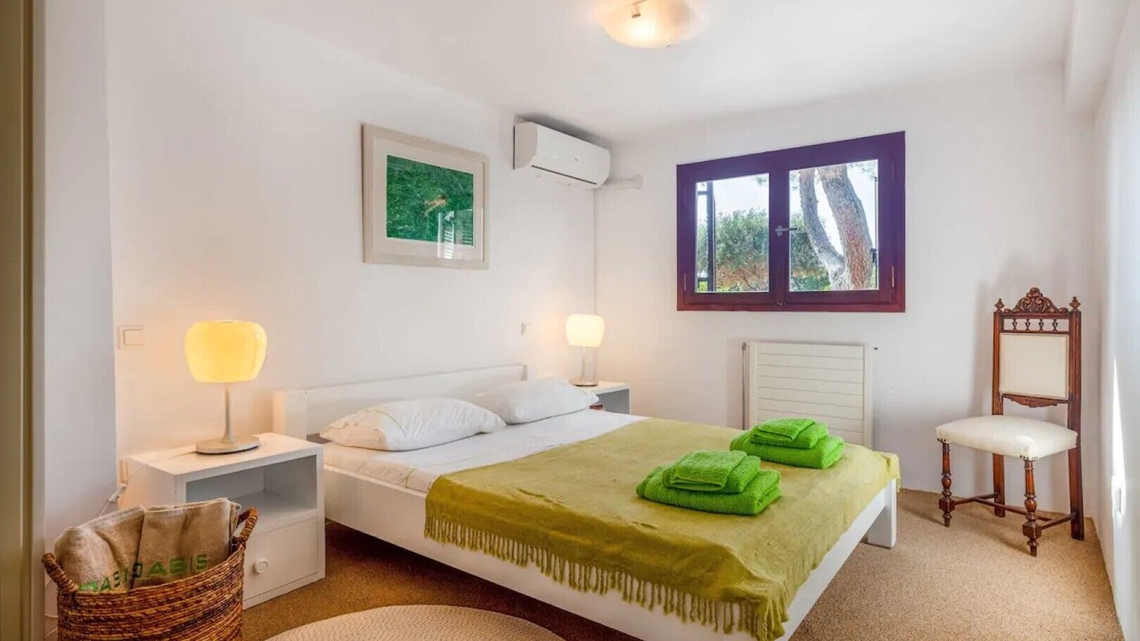 Photo of Bedroom in Saronikos