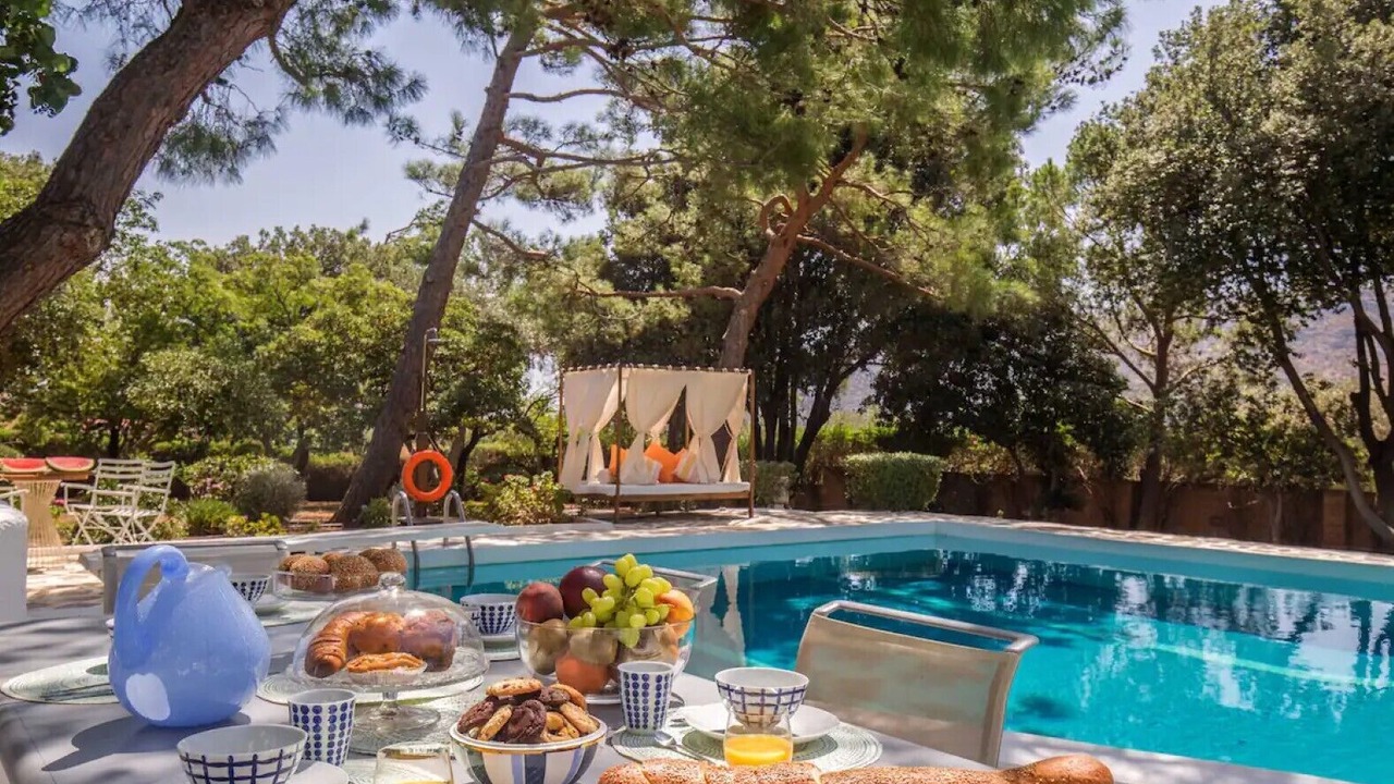 Photo of Outdoor in Saronikos