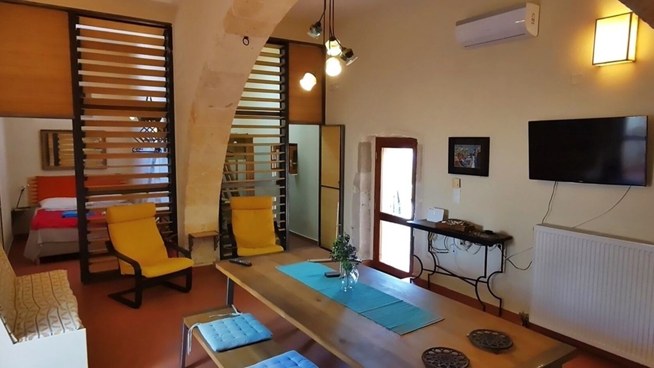 Photo of Bedroom in Drapanos
