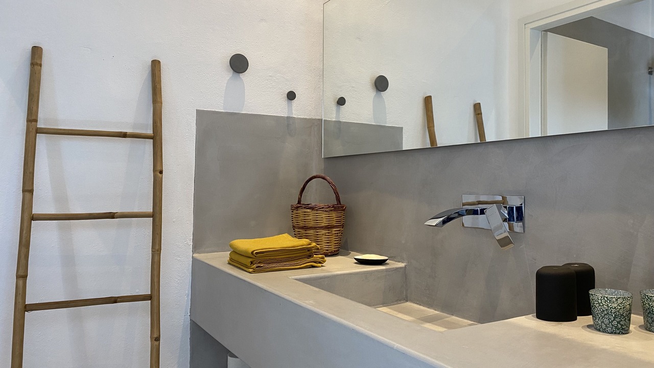 Photo of Bathroom in Molos