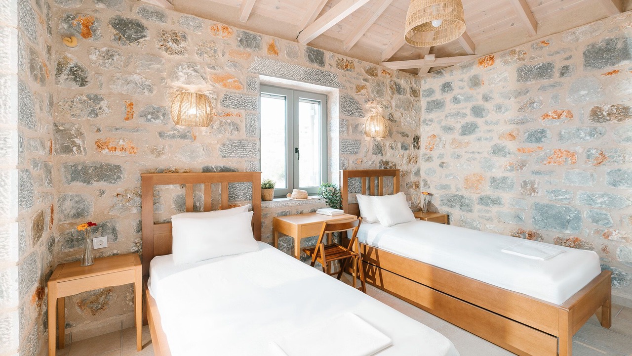 Photo of Bedroom in Lefktron