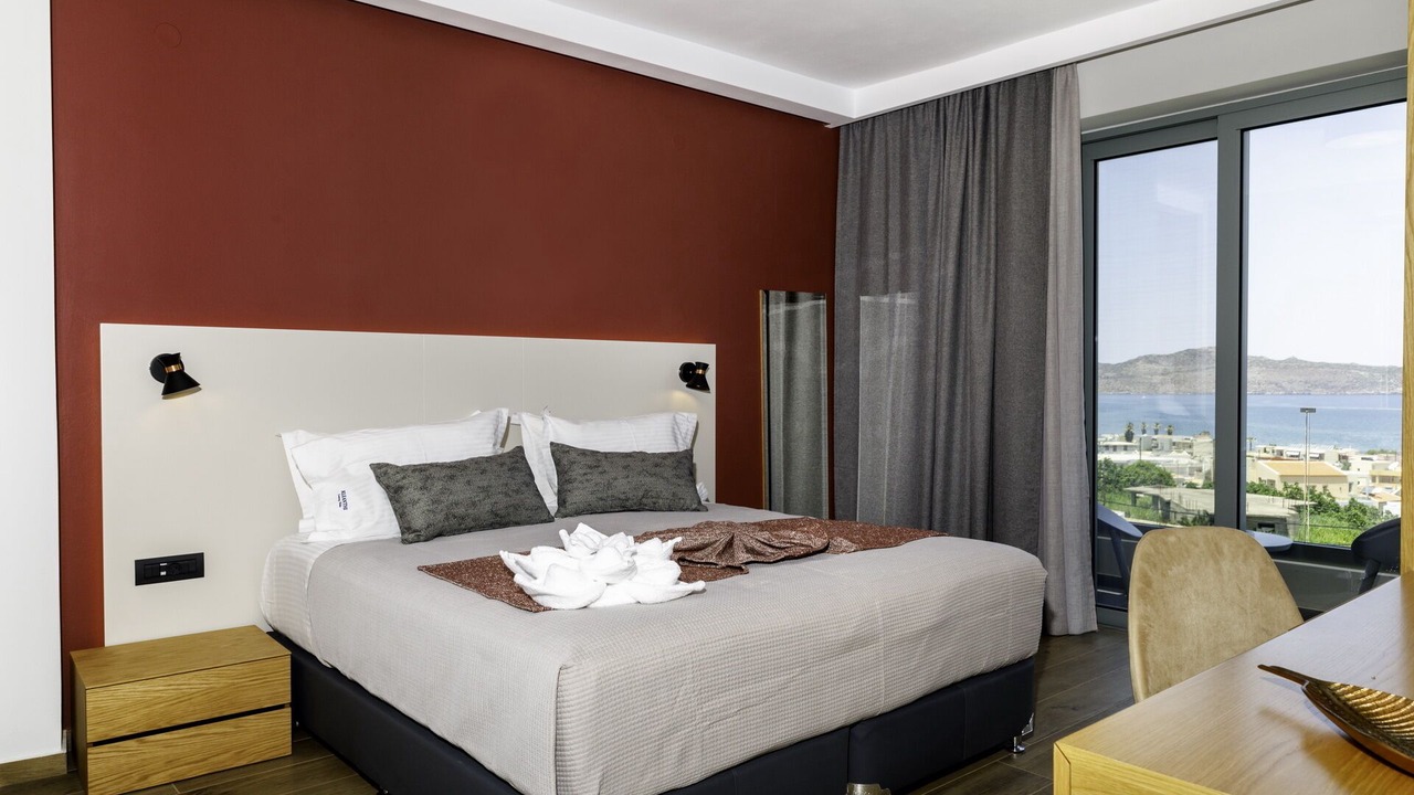 Photo of Bedroom in Kato Stalos