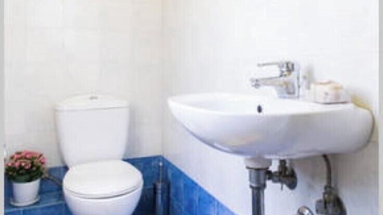 Photo of Bathroom in Nea Smirni