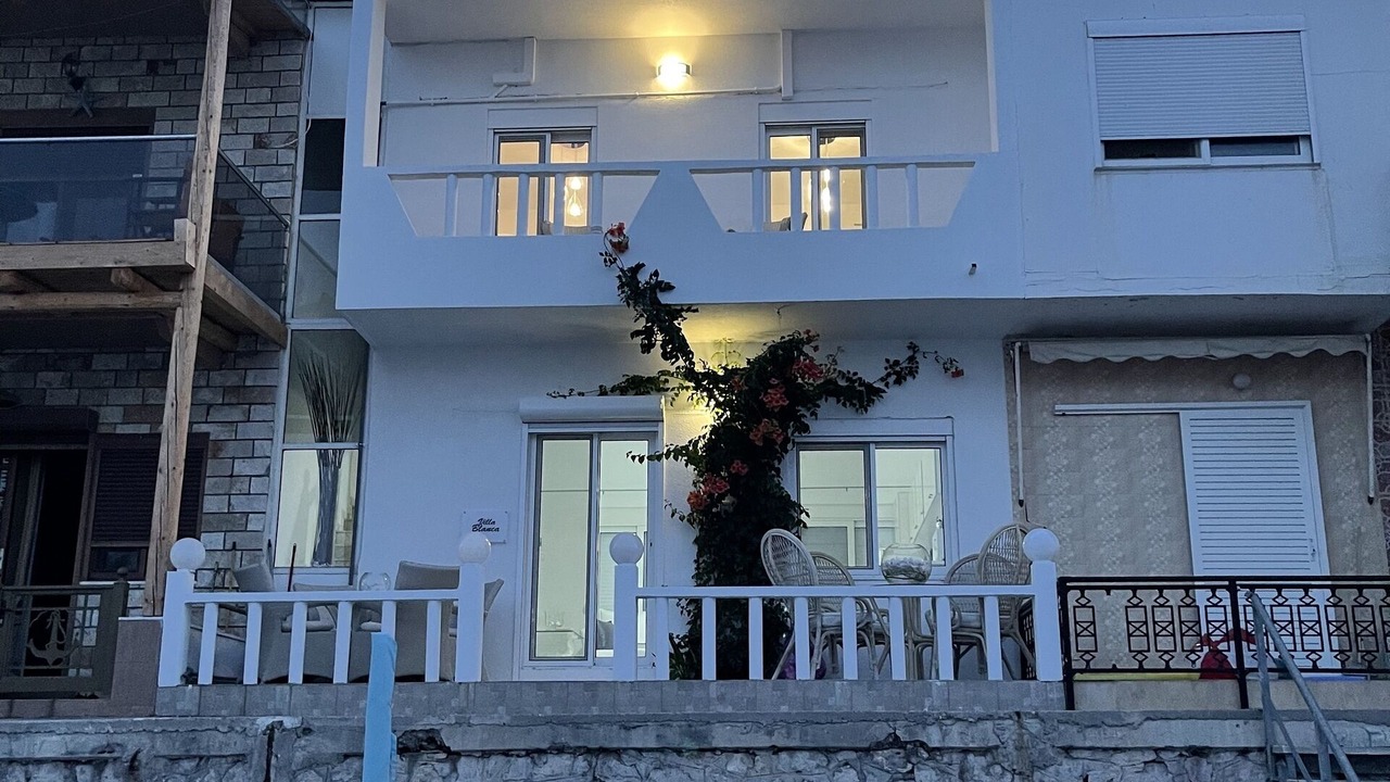 Photo of Patio Balcony in Haraki