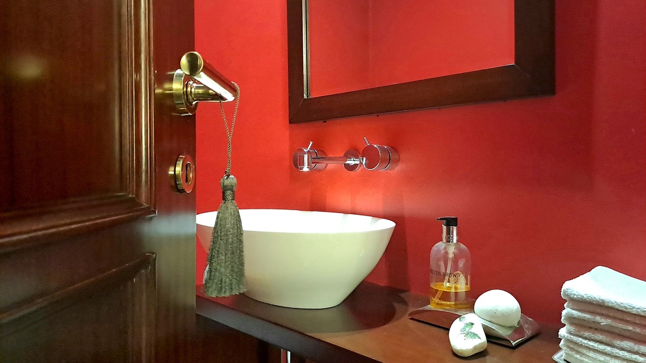 Photo of Bathroom in Platia Viktorias