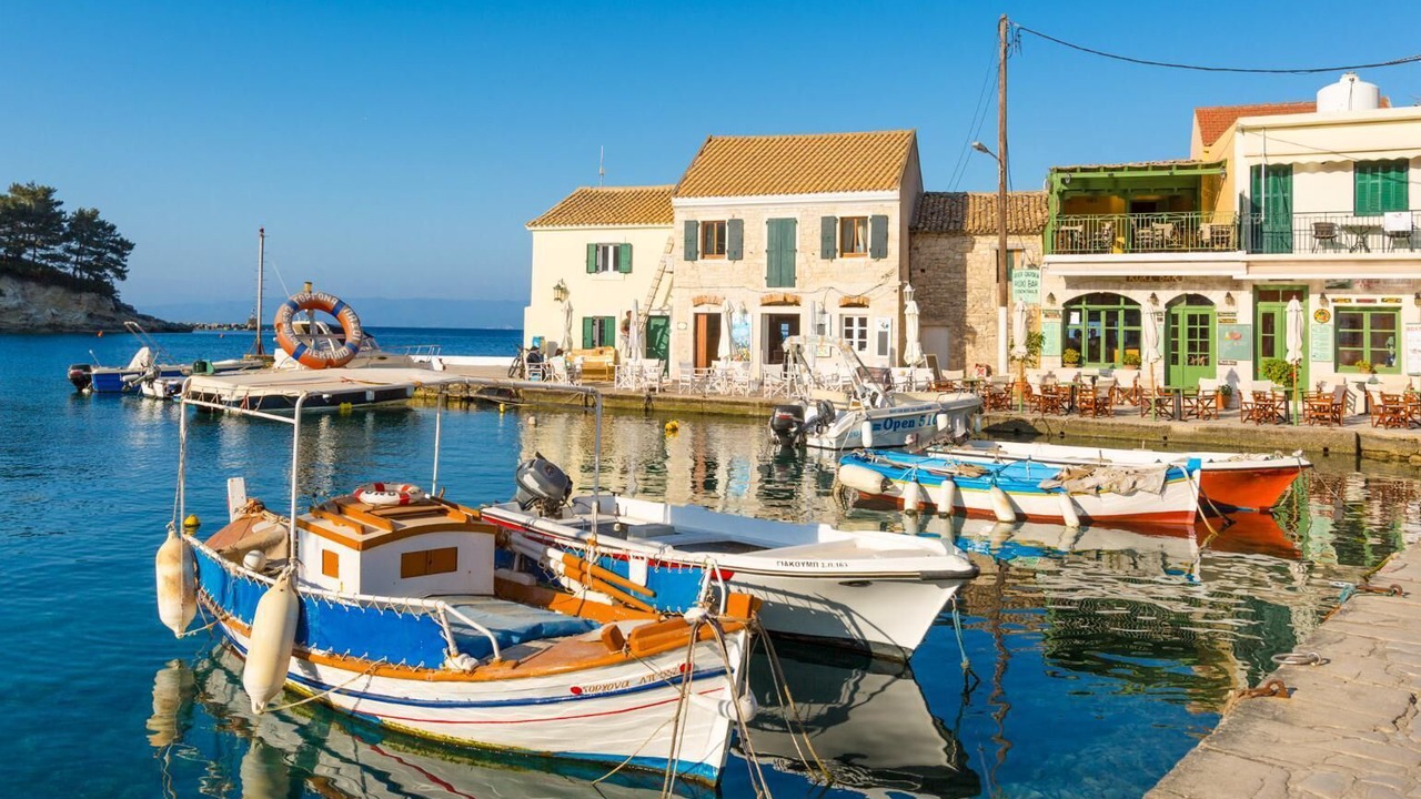 Photo of Others in Lakka