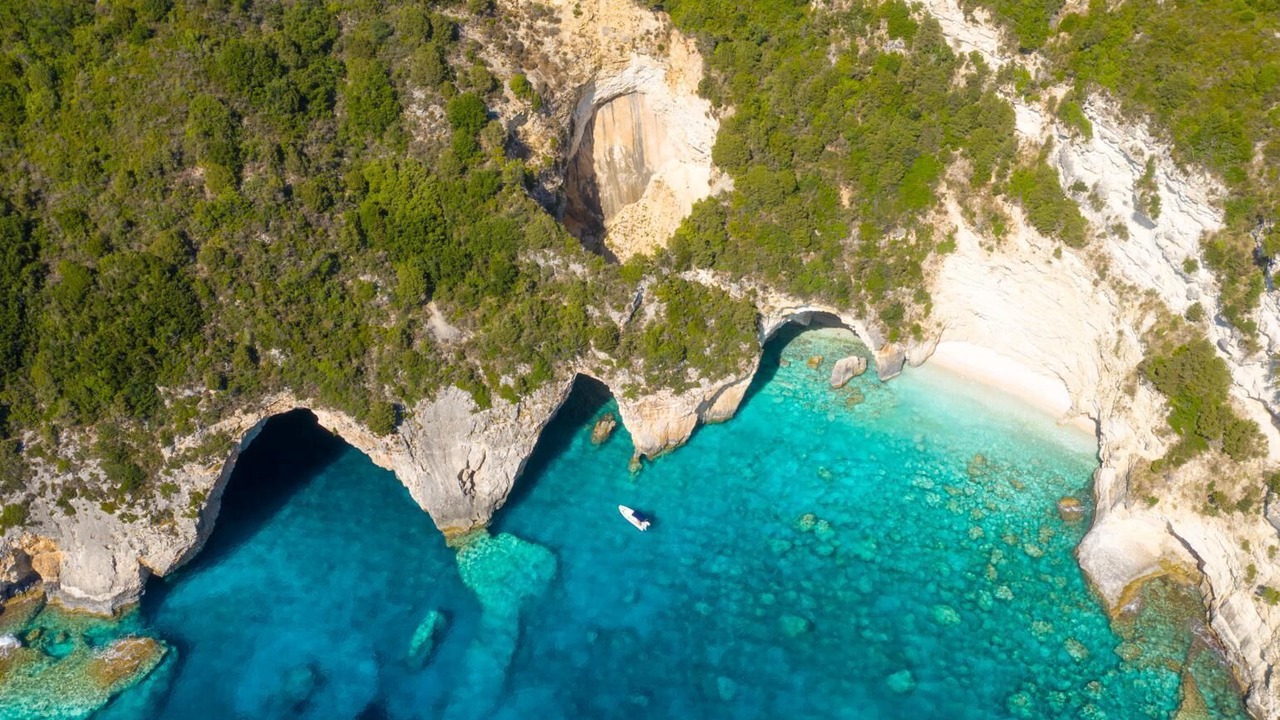 Photo of Others in Lakka
