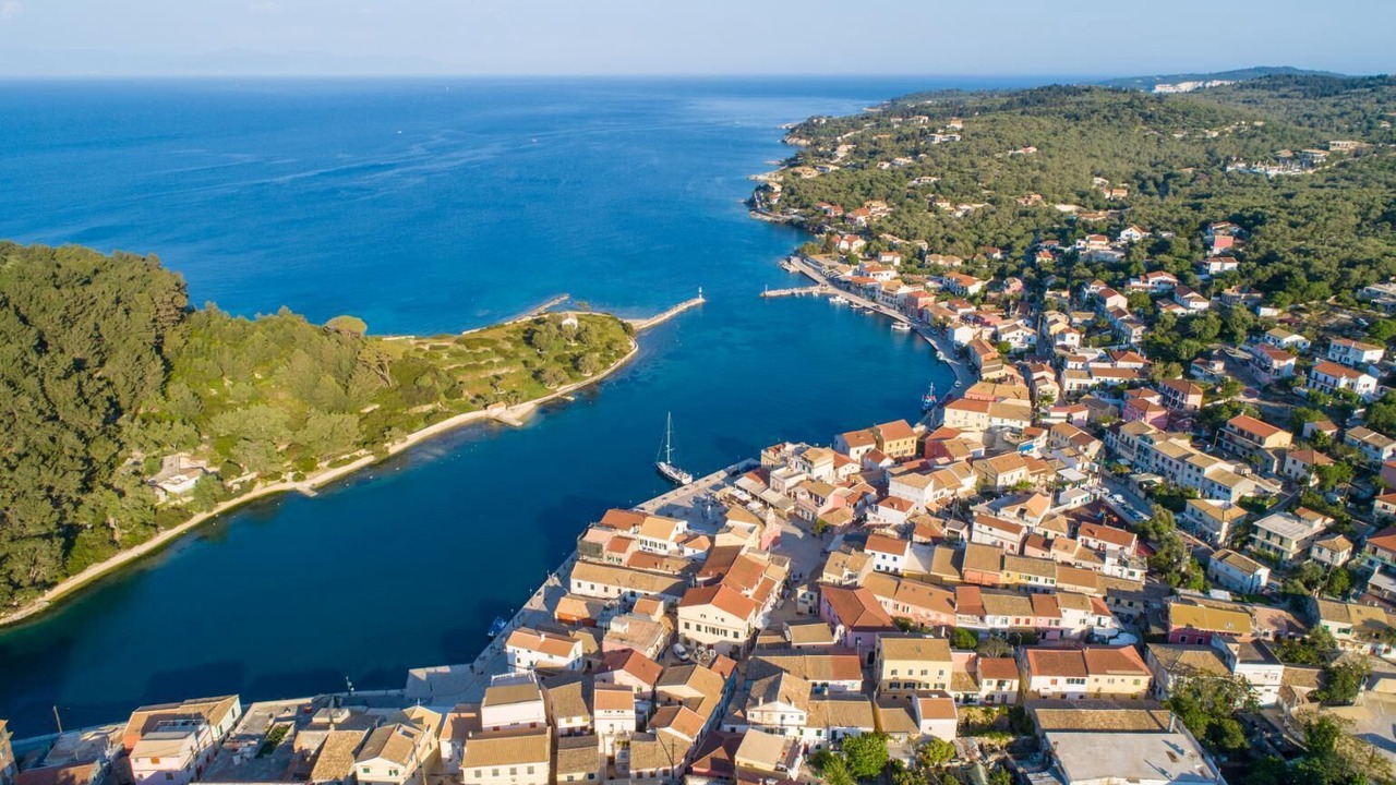Photo of Others in Lakka