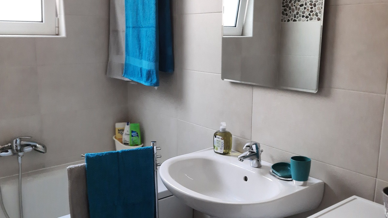 Photo of Bathroom in Elliniko-Argyroupoli