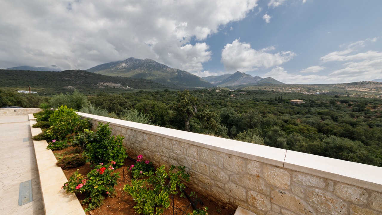 Photo of Outdoor in Lefktron