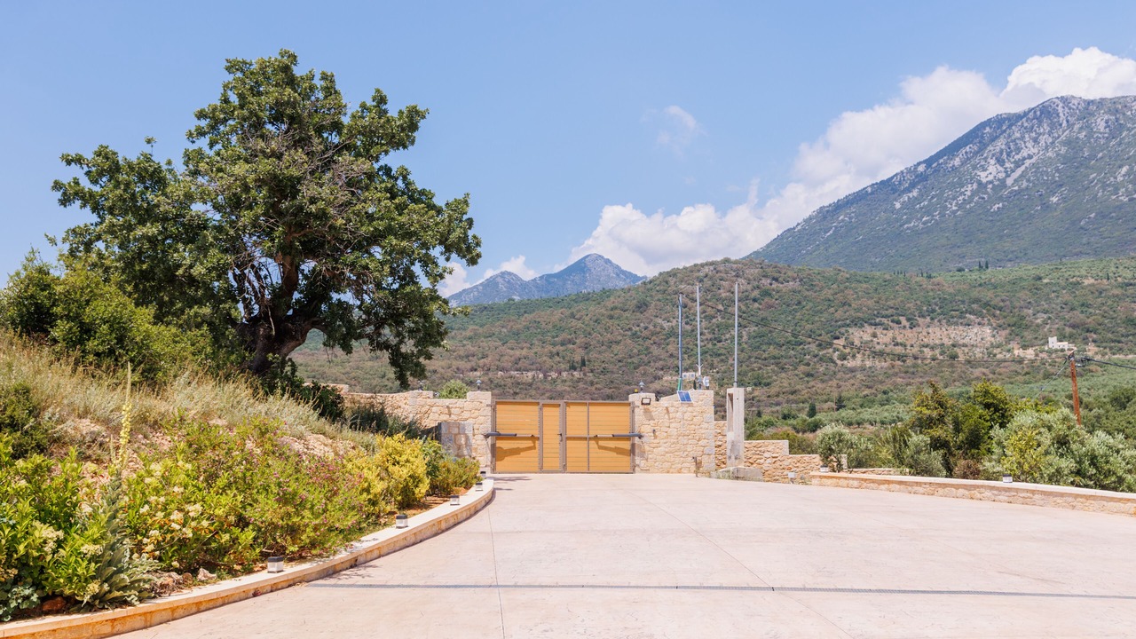 Photo of Outdoor in Lefktron