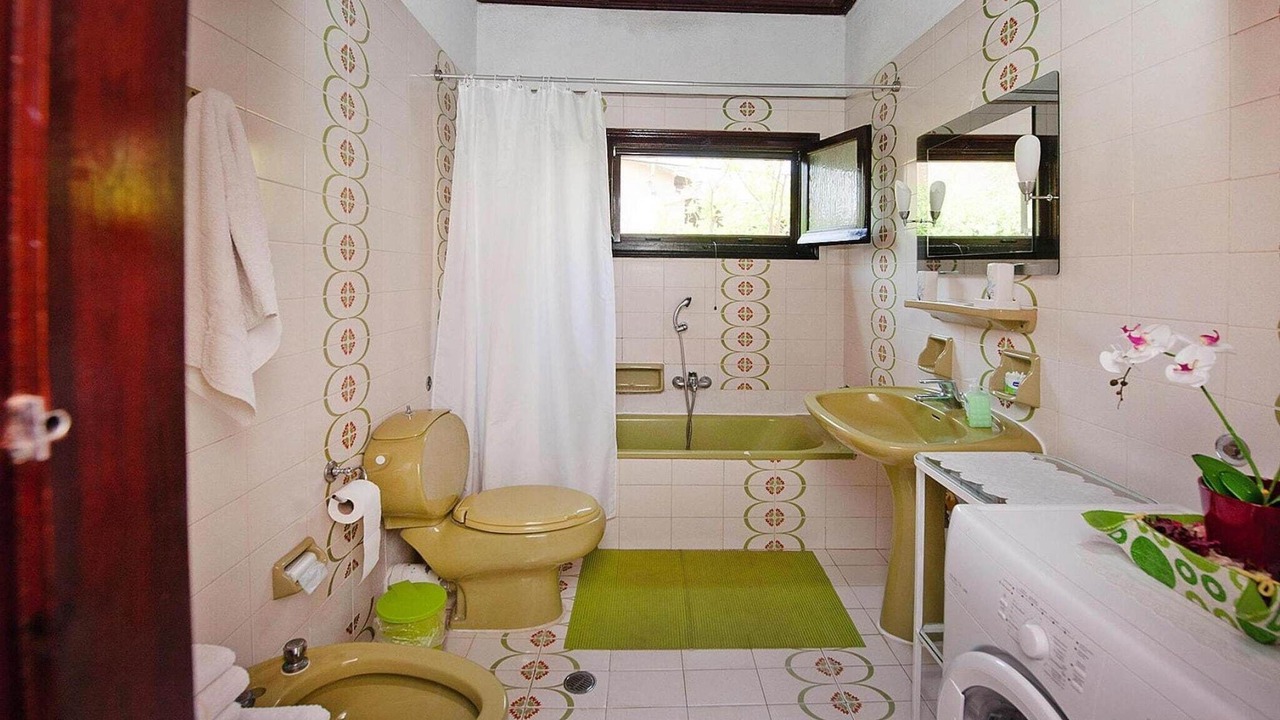 Photo of Bathroom in Acharavi