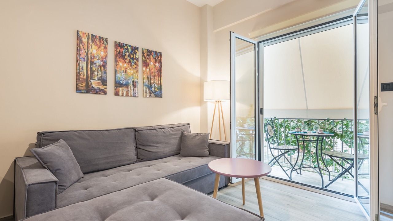Photo of Livingroom in Exarhia