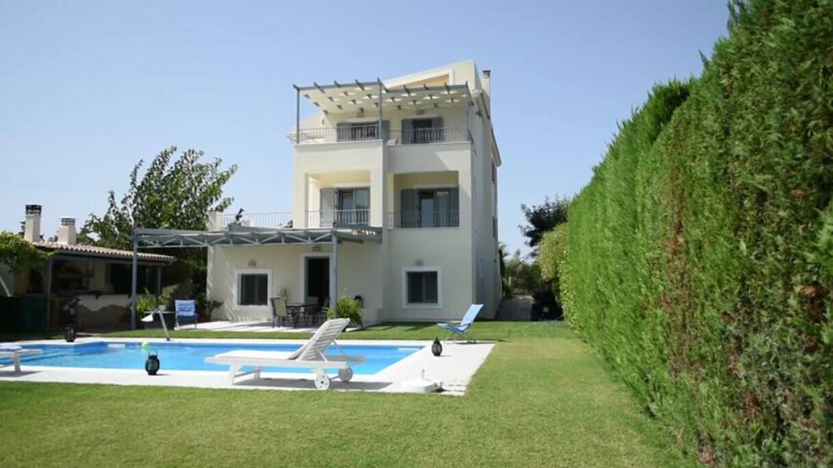 Photo of Outdoor in Agrilos