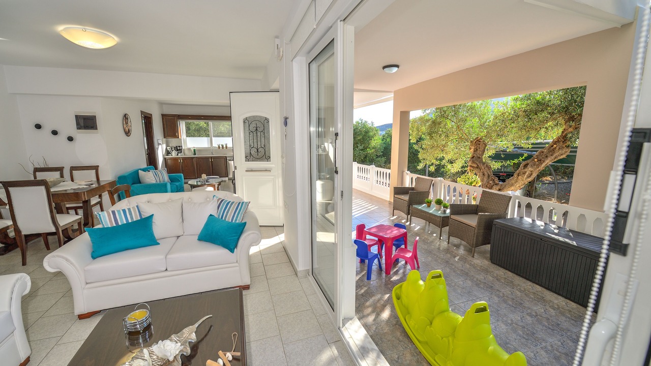Photo of Outdoor in Platanos