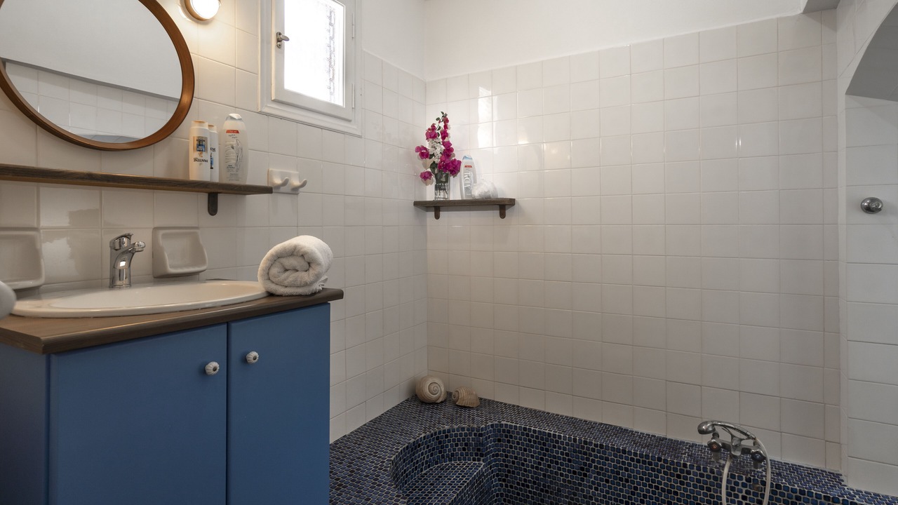 Photo of Bathroom in Leros