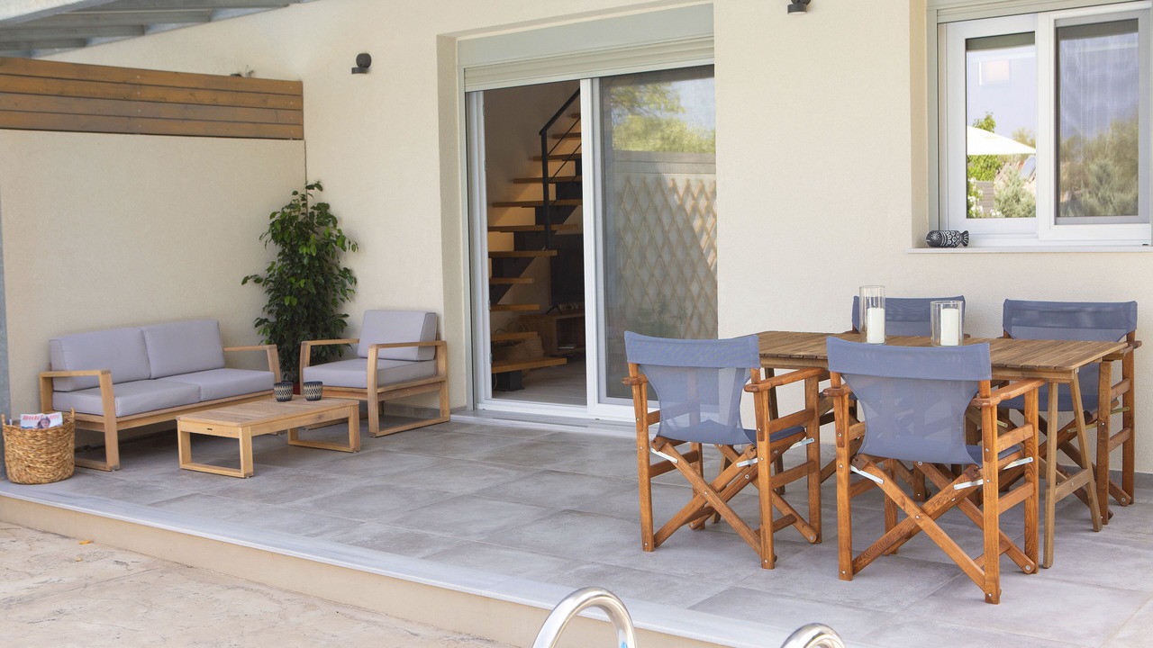 Photo of Outdoor in Apolpaina