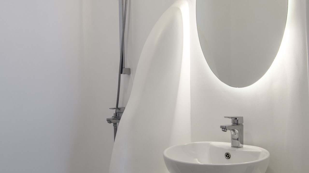 Photo of Bathroom in Elia