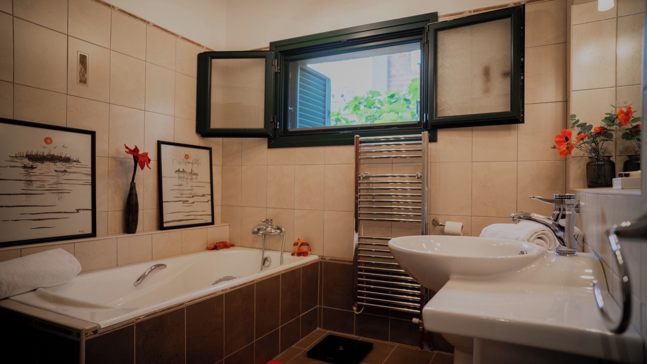 Photo of Bathroom in Lefktron