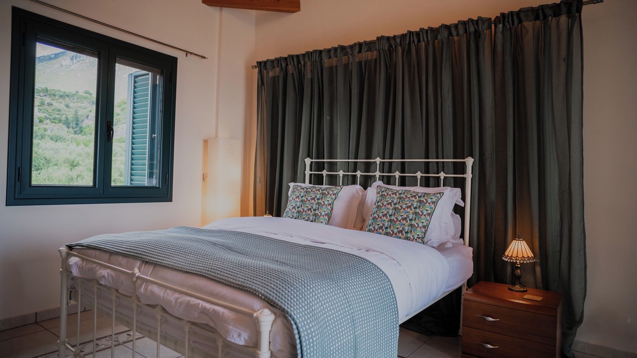 Photo of Bedroom in Lefktron