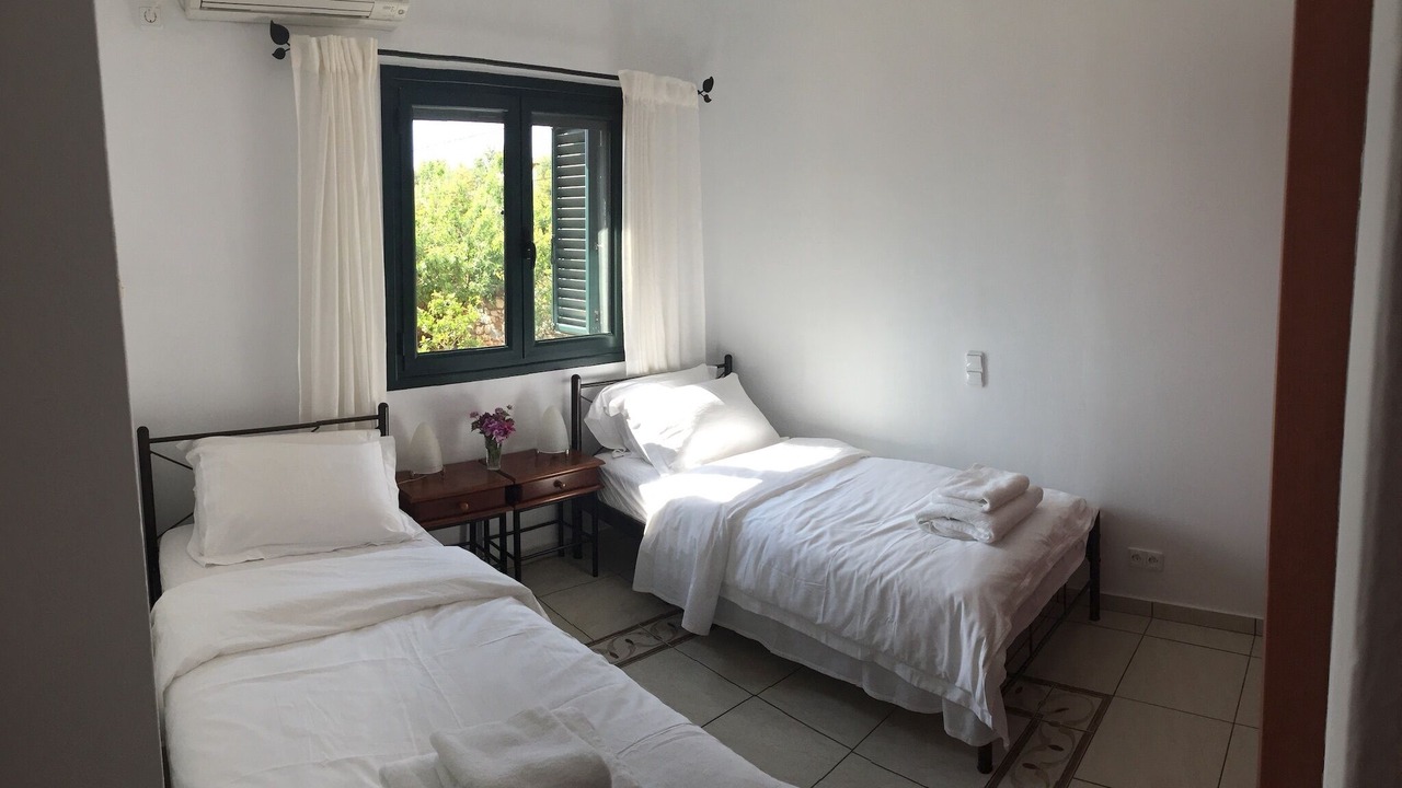 Photo of Bedroom in Lefktron