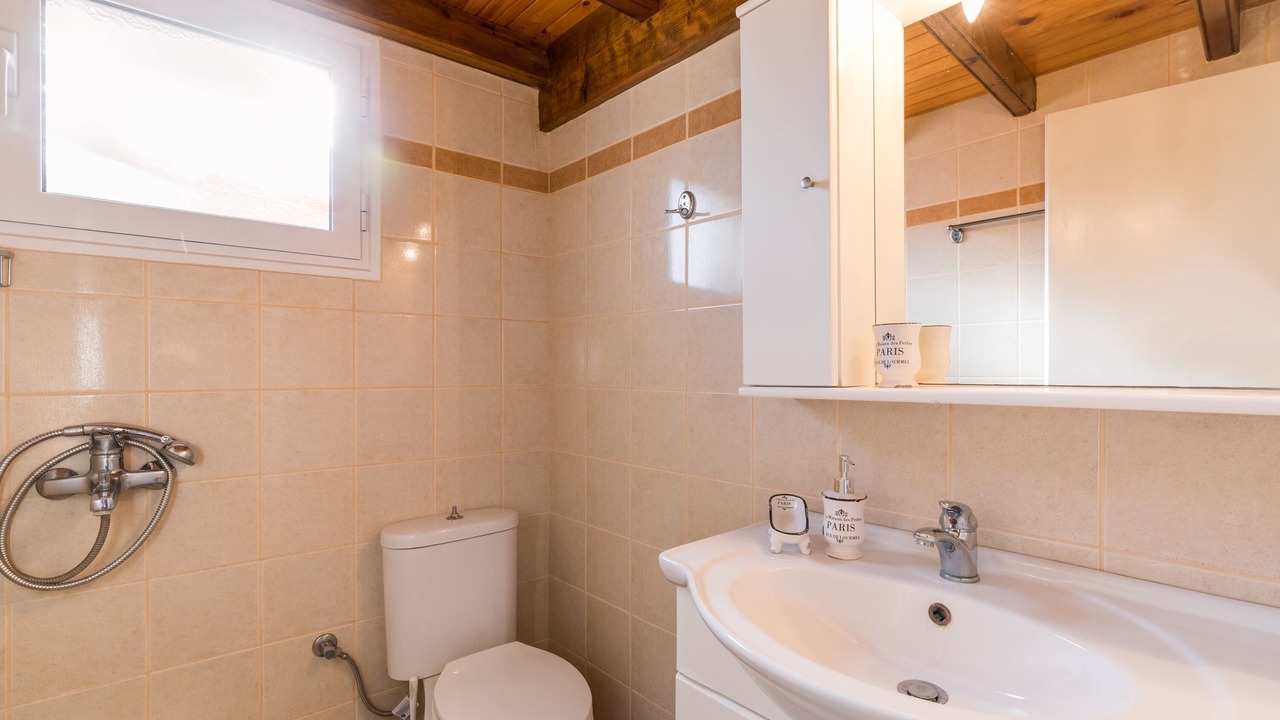 Photo of Bathroom in Doukades