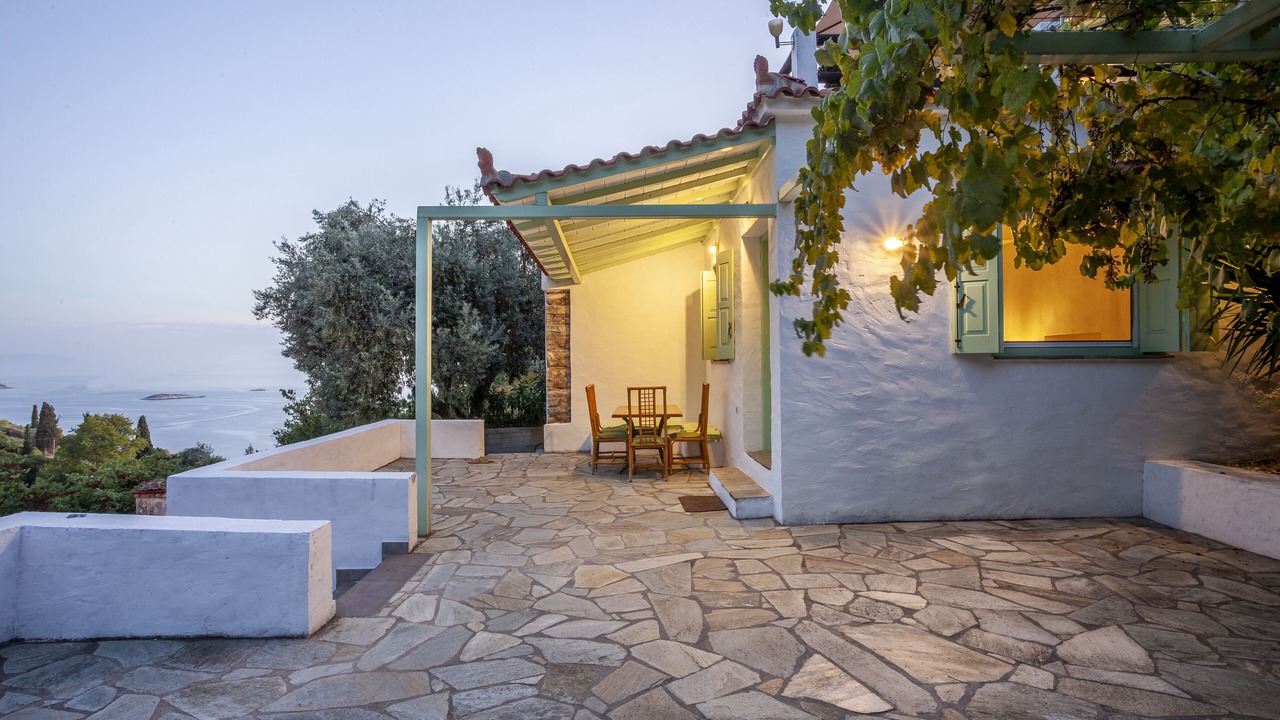 Photo of Outdoor in Glossa