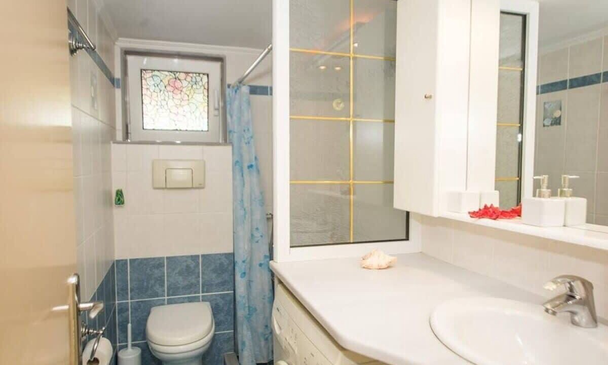 Photo of Bathroom in Marathopoli