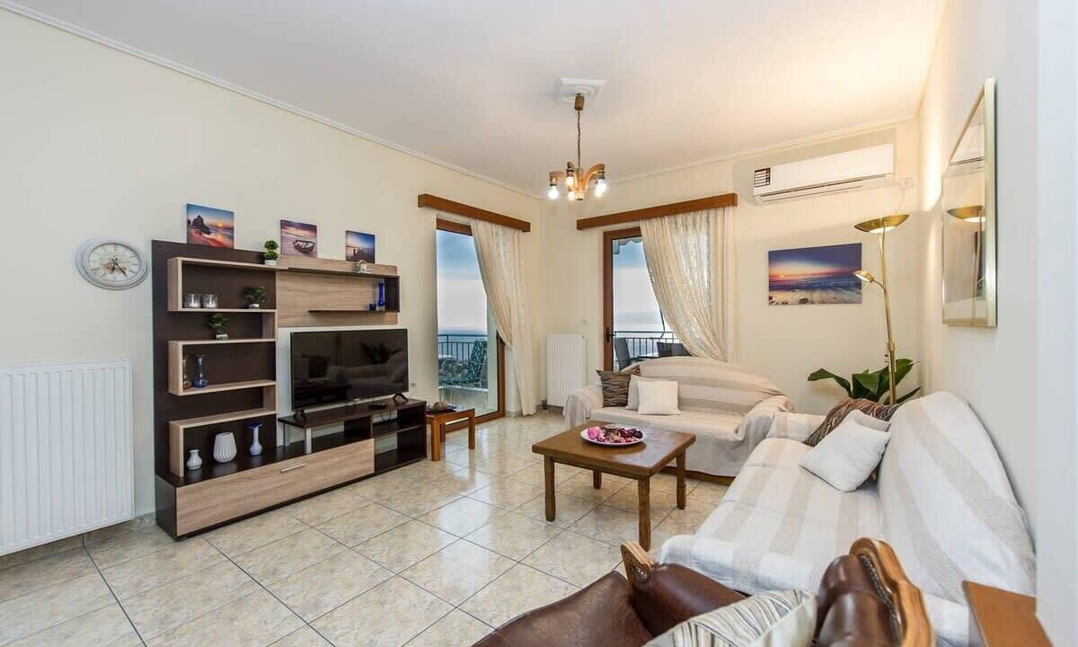 Photo of Livingroom in Megali Mantineia