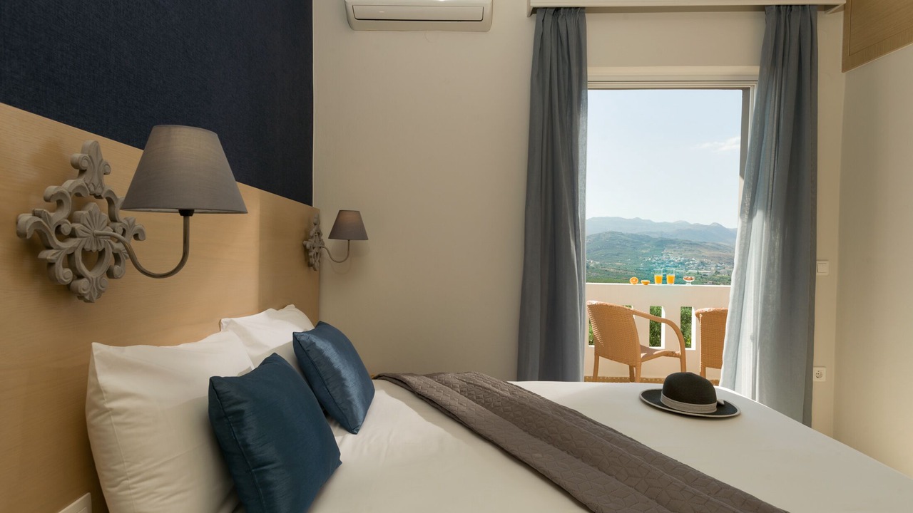 Photo of Bedroom in Darmarochori