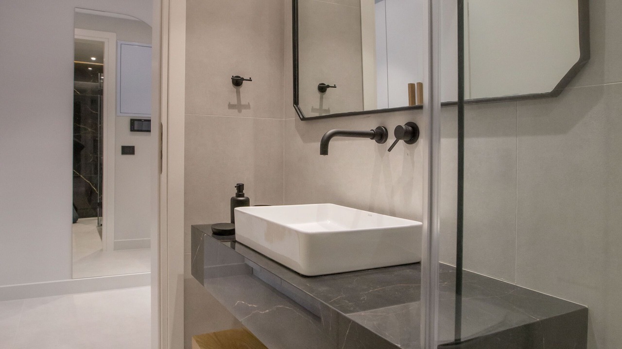 Photo of Bathroom in Makrigianni