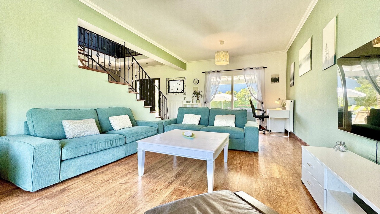 Photo of Livingroom in Velonades