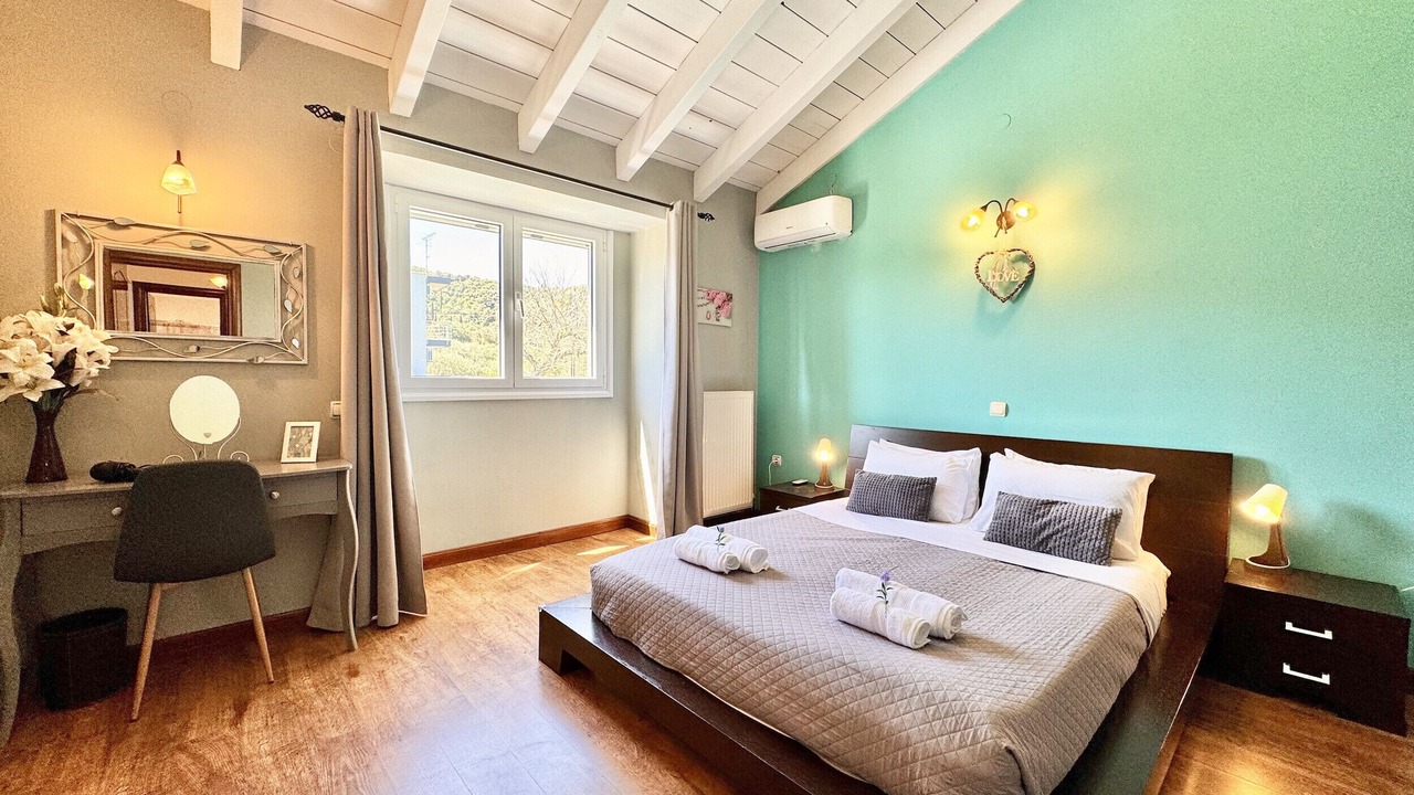 Photo of Bedroom in Velonades