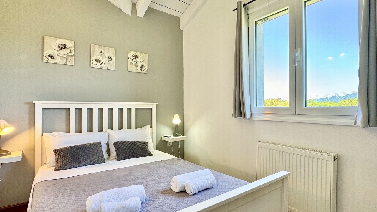 Photo of Bedroom in Velonades