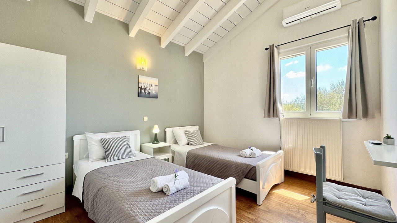 Photo of Bedroom in Velonades